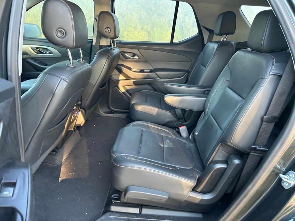 Thumbnail: 2020 Chevrolet Traverse - 14