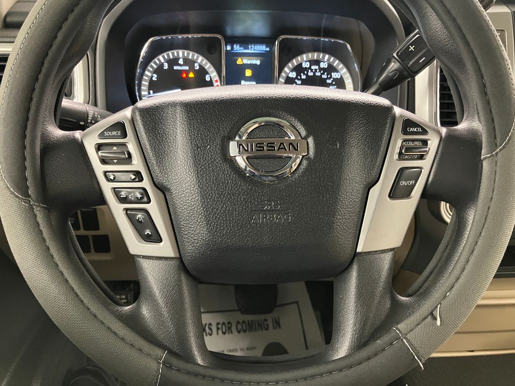 2018 Nissan Titan SV 16