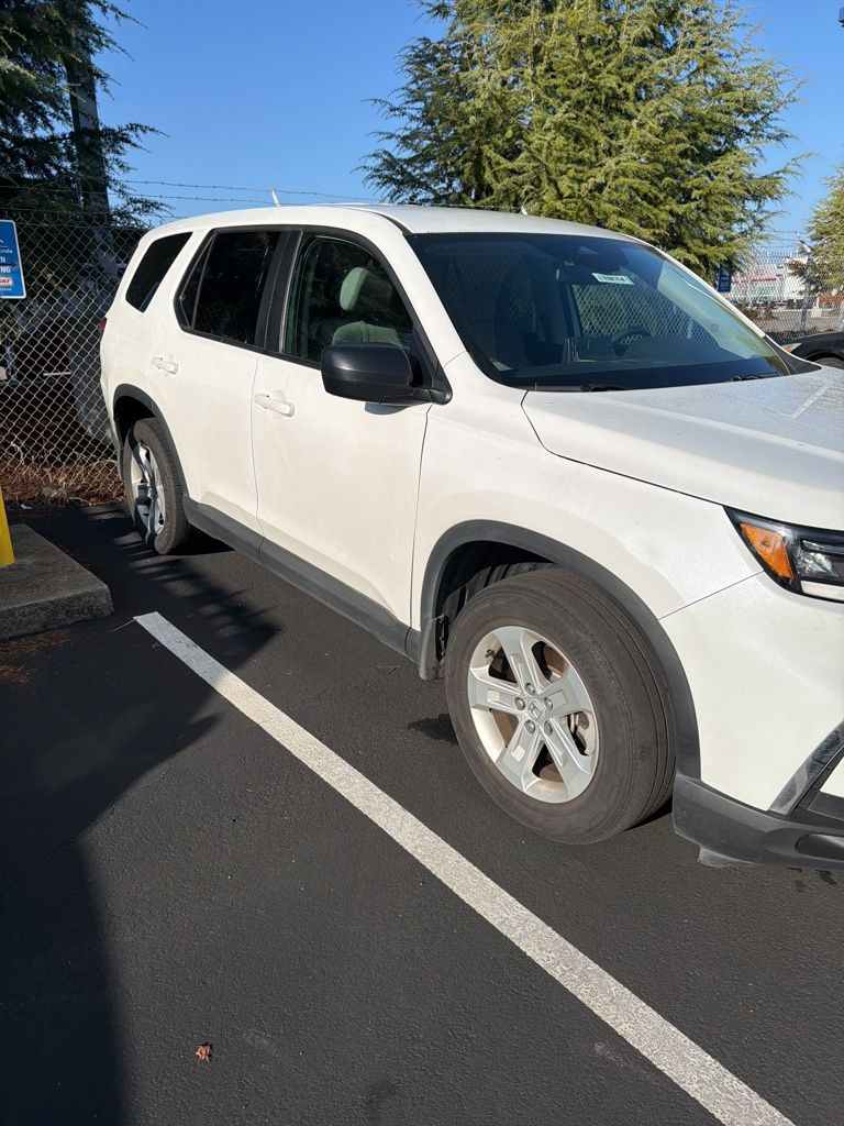 Thumbnail: 2023 Honda Pilot - 3