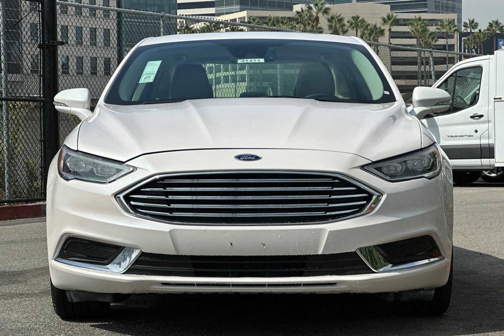 2018 Ford Fusion Hybrid SE 11