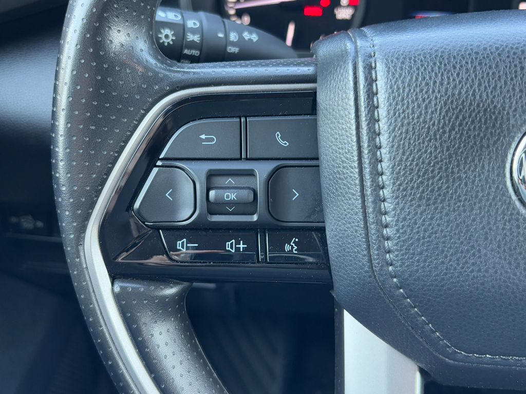 Thumbnail: 2022 Toyota Tundra - 12