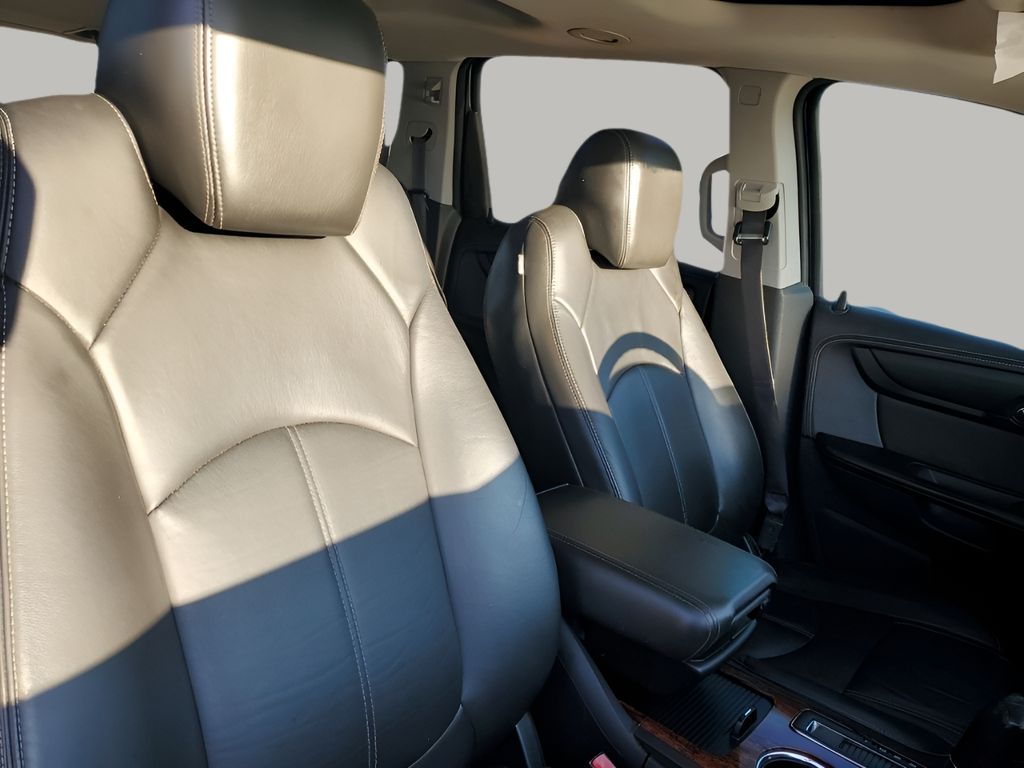 Used Car 2013 Chevrolet Traverse  2lt For Sale In Austin, Texas
