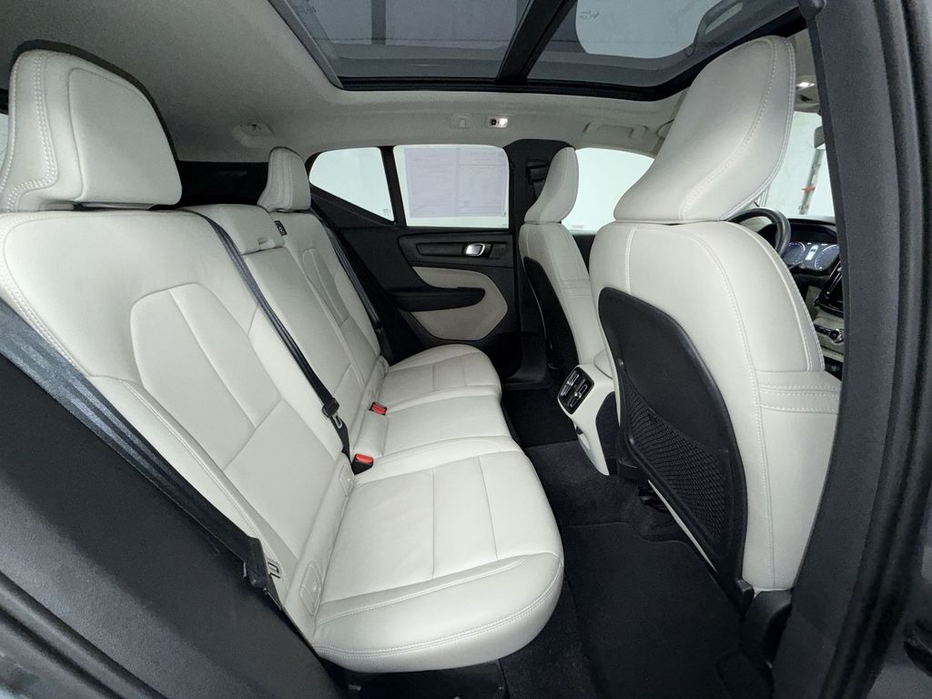 Used 2019 Volvo XC40 SUV