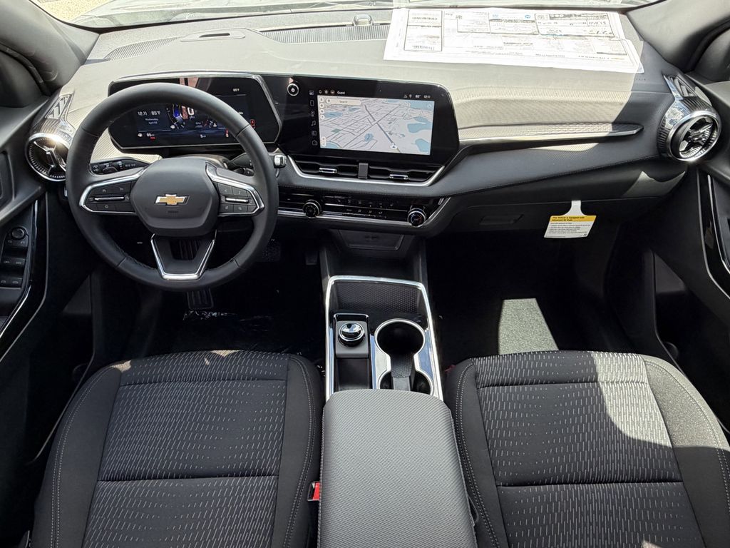 new 2026 Chevrolet Equinox car, priced at $25,295