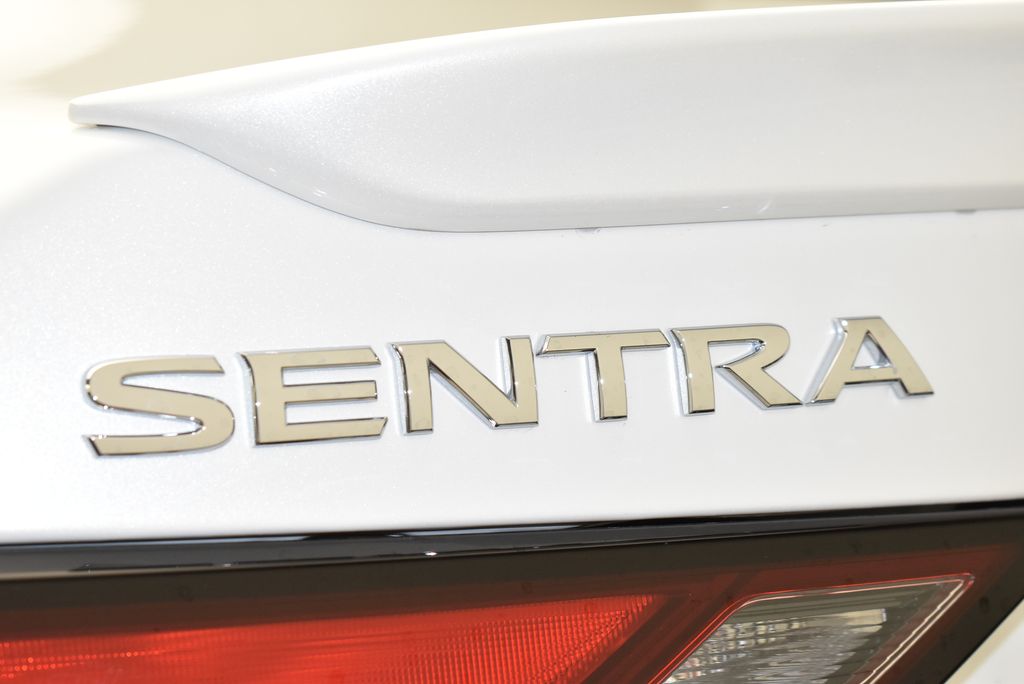 2025 Nissan Sentra SR 9