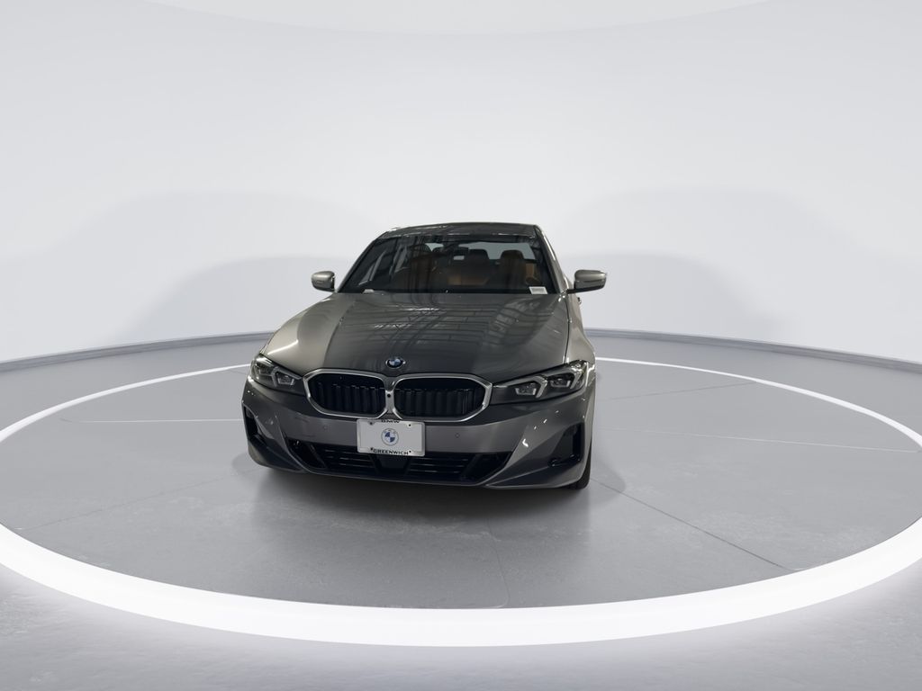 Thumbnail: 2025 BMW 3 Series - 3