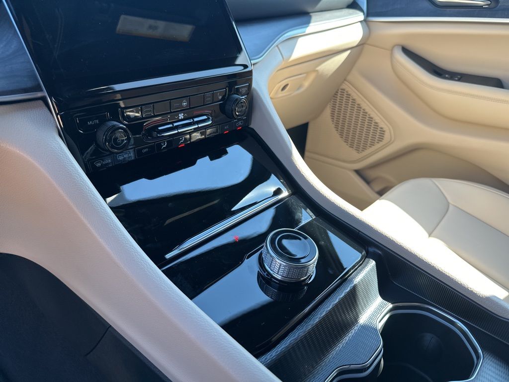 New Car 2025 Jeep Grand Cherokee  Limited For Sale Under $40,000 In Austin, Texas