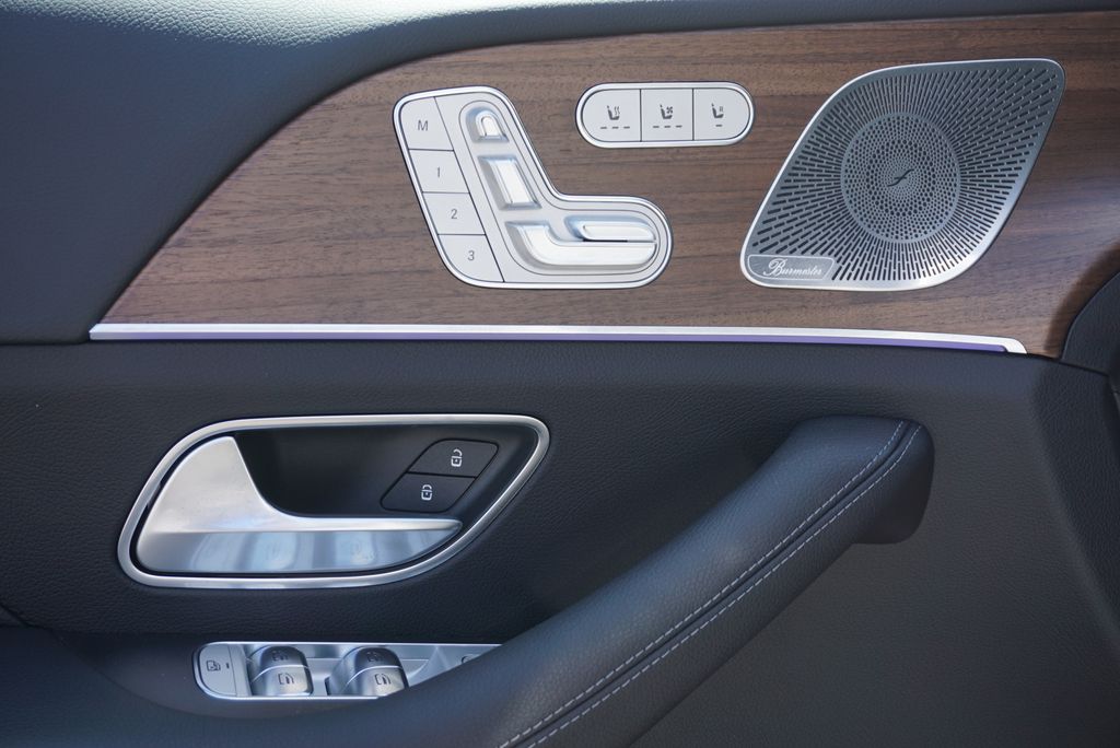 Thumbnail: 2026 Mercedes-Benz GLE - 24