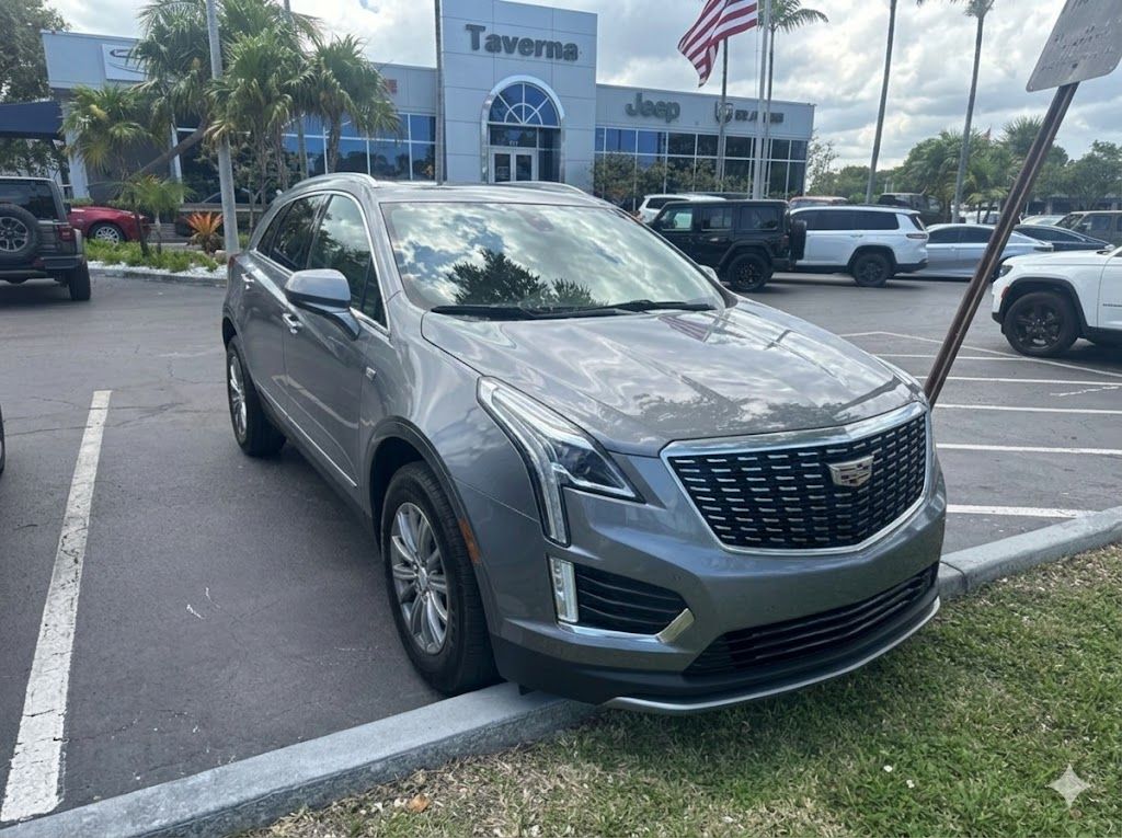 Gray (Steel Metallic) 2021 Cadillac XT5 Premium Luxury FWD SUV / Crossover Front-Wheel Drive 9-Speed Automatic