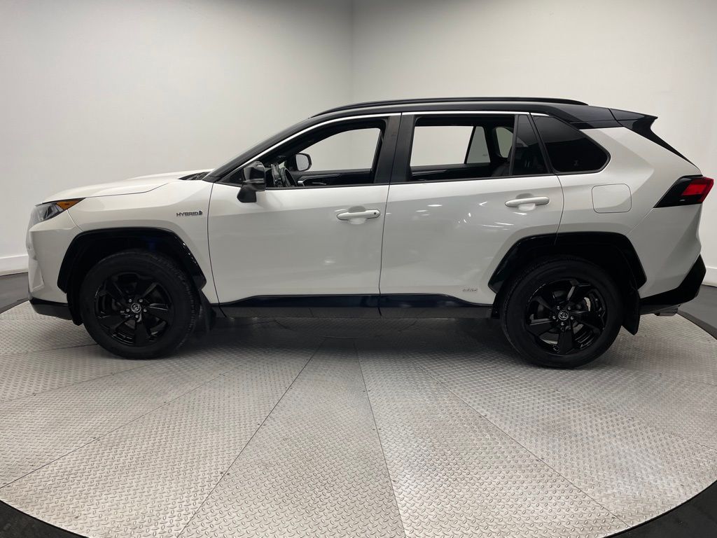 2019 Toyota RAV4 XSE 8