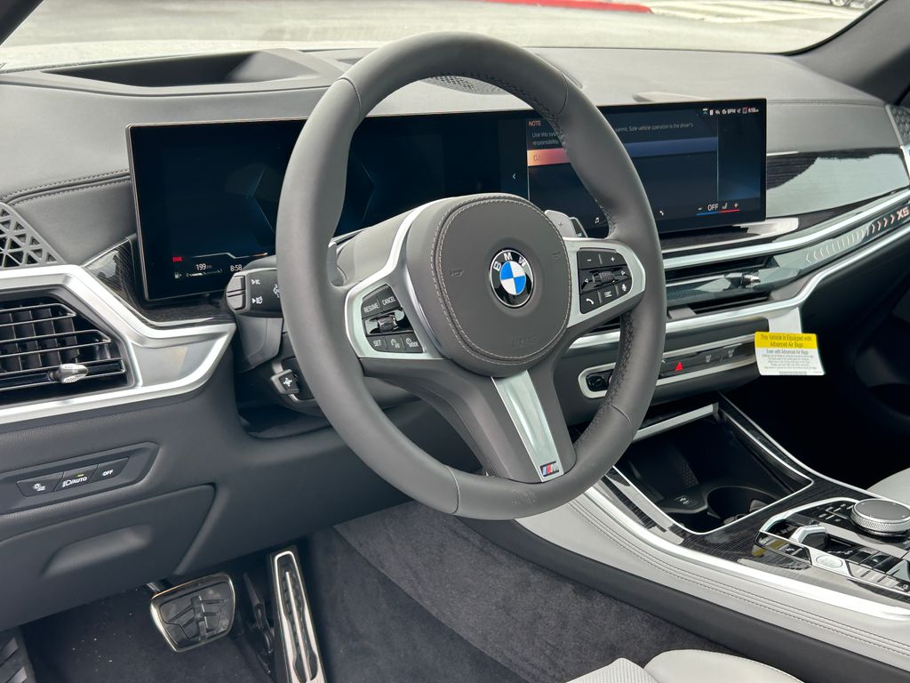 Thumbnail: 2026 BMW X5 - 13