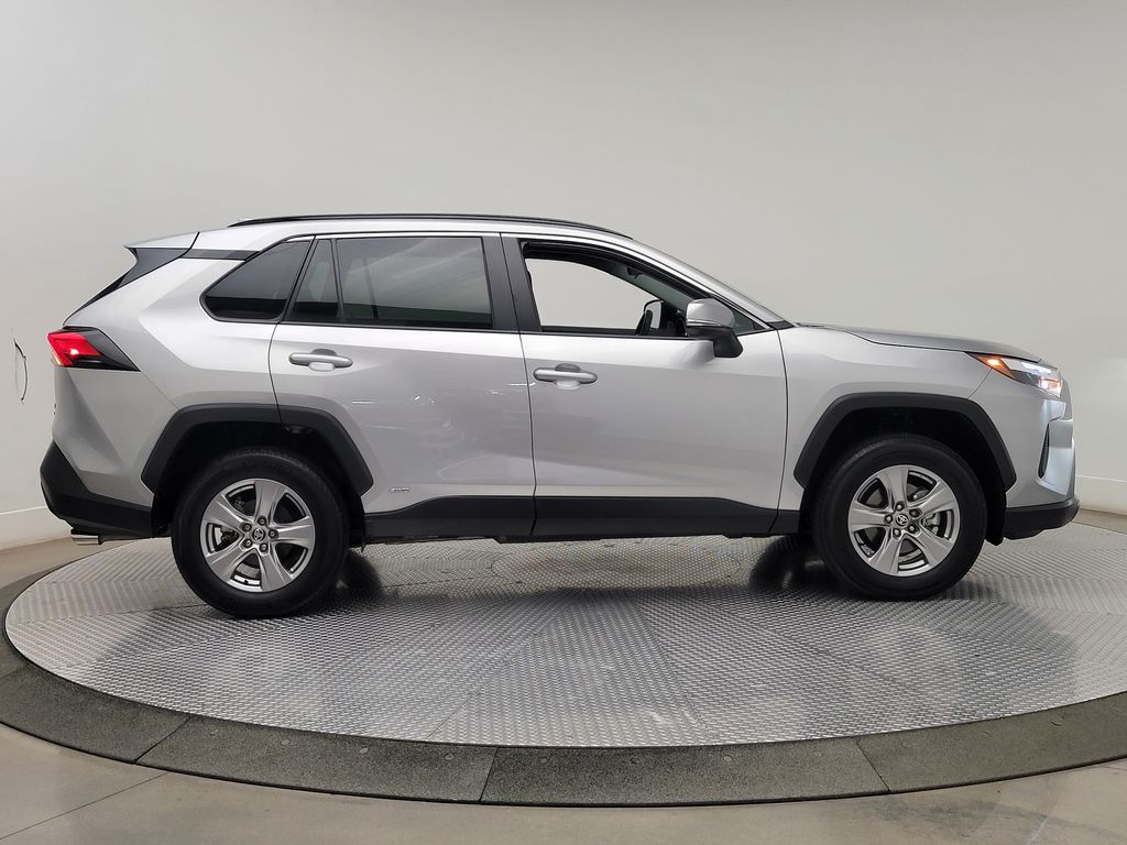 Thumbnail: 2025 Toyota RAV4 - 7