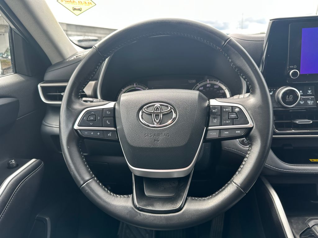 2023 Toyota Highlander Hybrid XLE