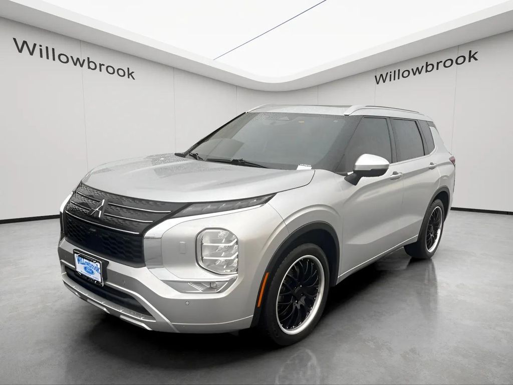 2022 Mitsubishi Outlander Plata SUV/Crossover Tracción en las cuatro ruedas Transmisión variable continua