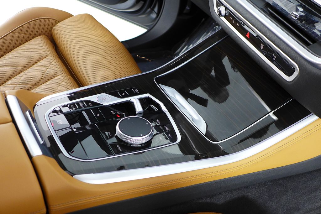 Thumbnail: 2024 BMW X5 - 15