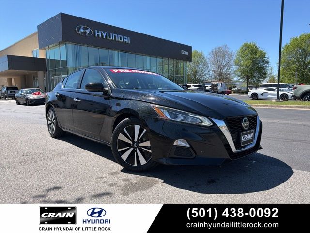 2022 Nissan Altima 2.5 SV FWD