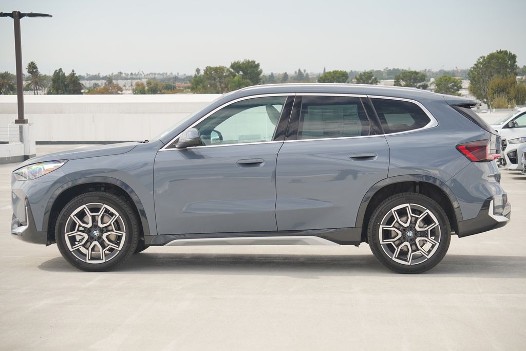 Thumbnail: 2026 BMW X1 - 4