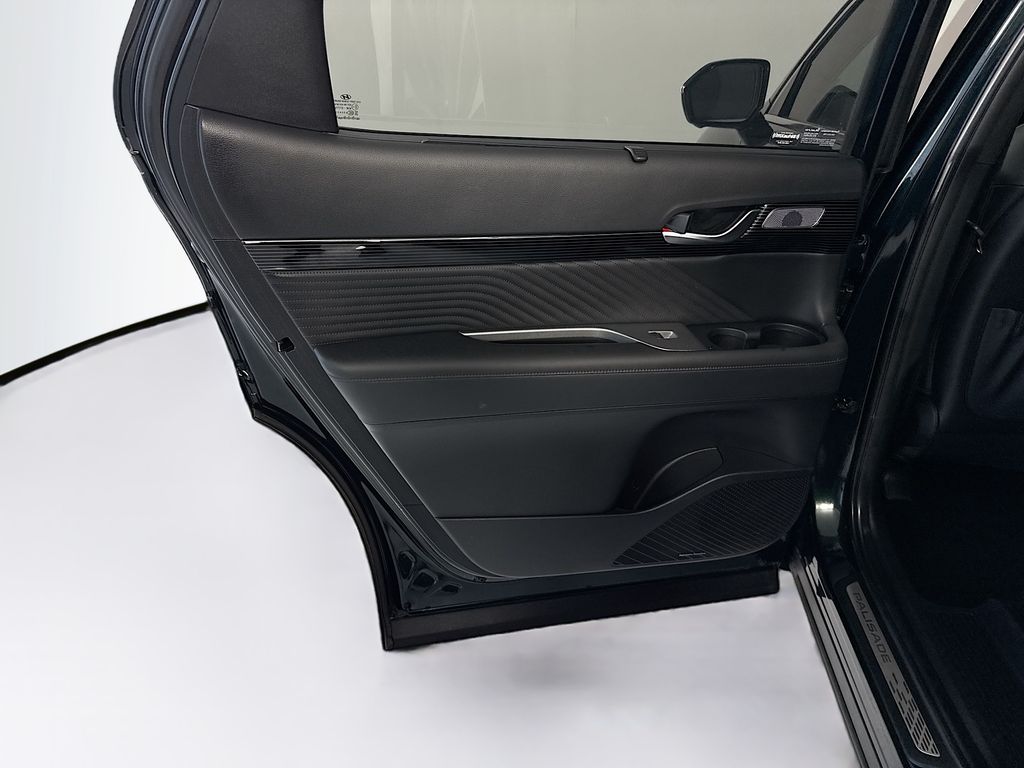 Thumbnail: 2023 Hyundai Palisade - 28