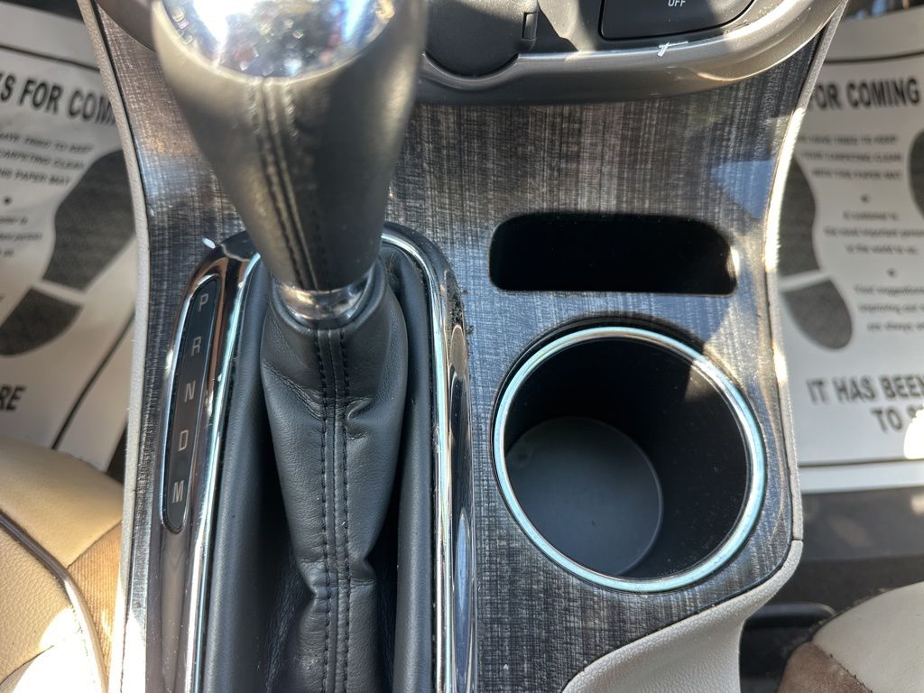 2014 Champagne Silver Metallic Chevrolet Malibu LT FWD Sedan