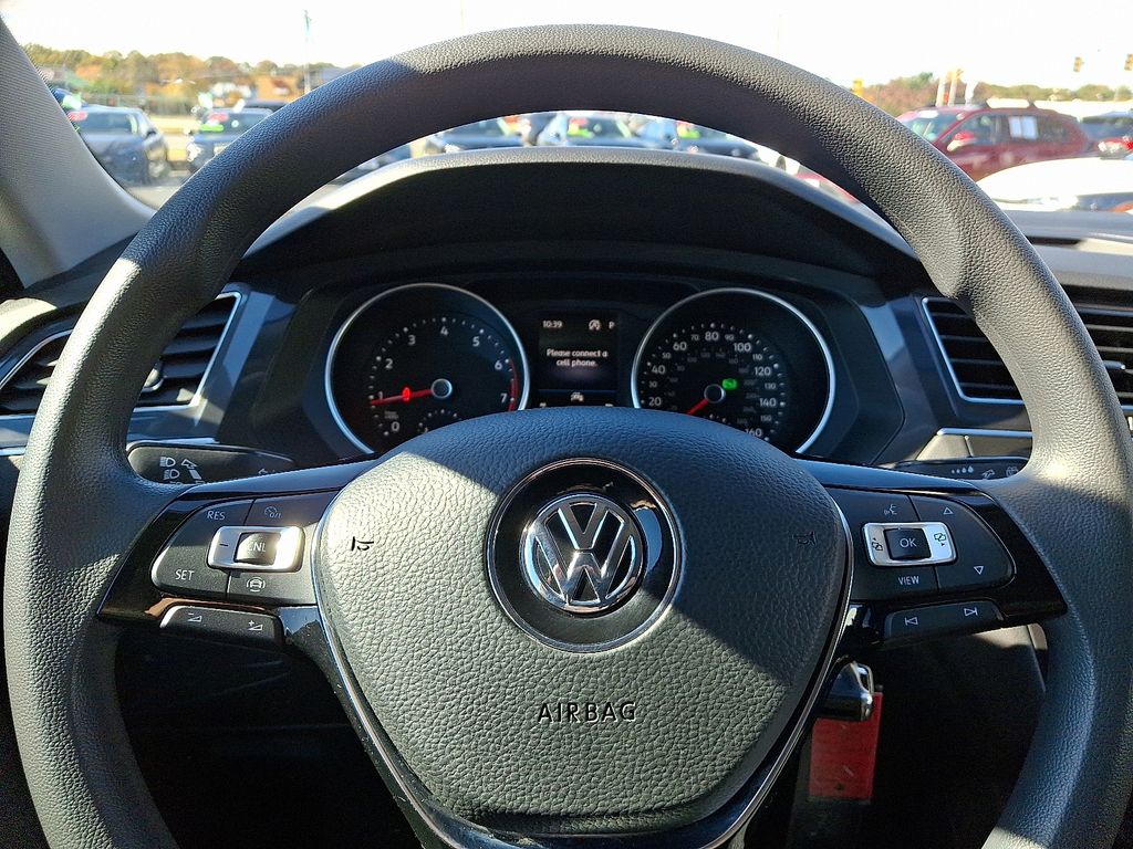 Thumbnail: 2021 Volkswagen Tiguan - 19