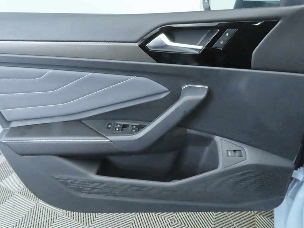 Thumbnail: 2026 Volkswagen Jetta - 25