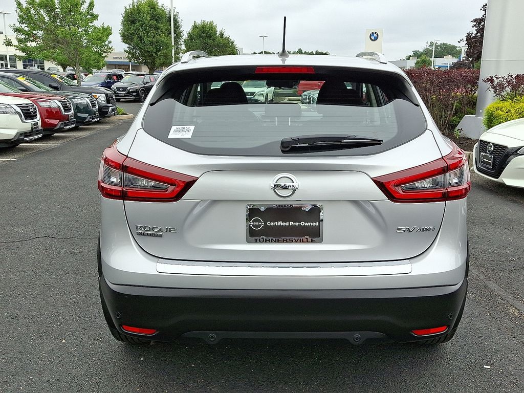 Thumbnail: 2020 Nissan Rogue Sport - 5