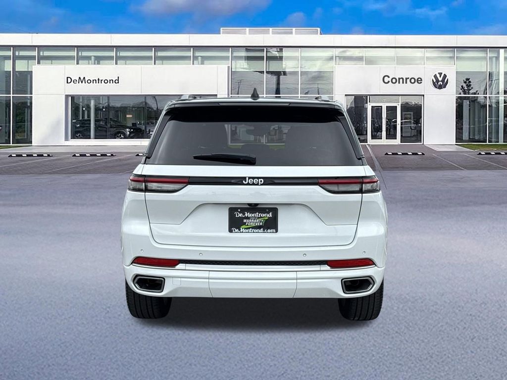 2022 Jeep Grand Cherokee Summit White at Community Toyota