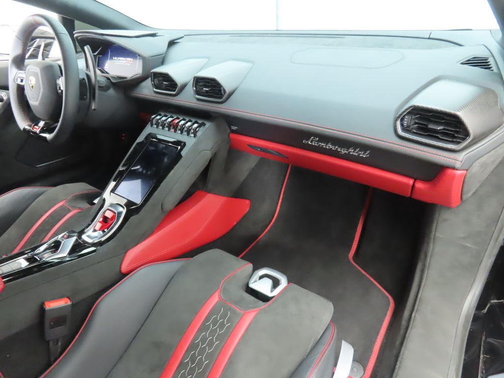 Thumbnail: 2024 Lamborghini Huracan - 17