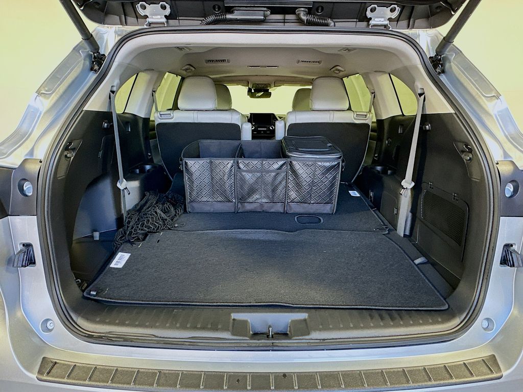 Thumbnail: 2024 Toyota Highlander - 26