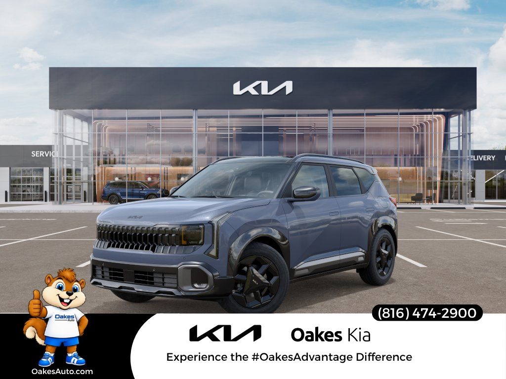 Pale Gray 2027 Kia Seltos SUV / Crossover All-Wheel Drive Continuously Variable Transmission