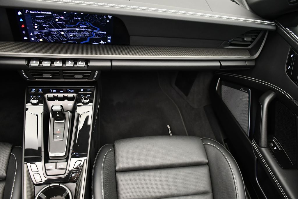 Thumbnail: 2025 Porsche 911 - 32