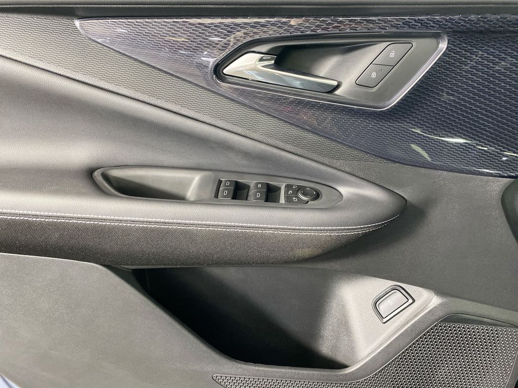 2025 Chevrolet Blazer EV LT photo