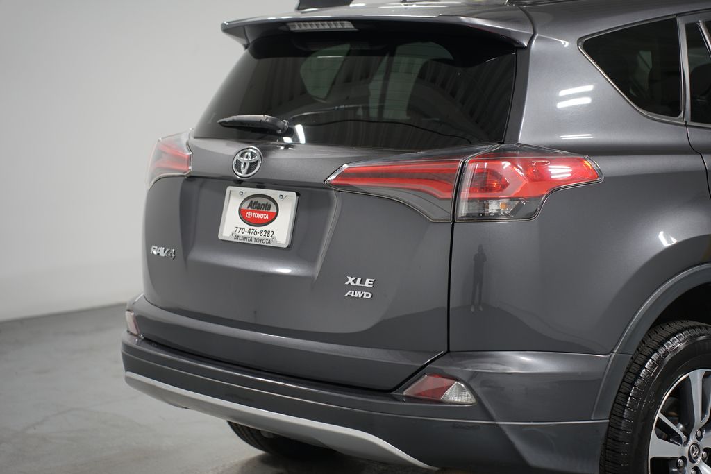 2018 Toyota RAV4 Adventure 9