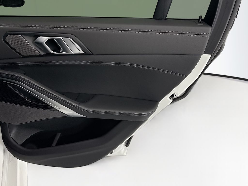 Thumbnail: 2026 BMW X6 - 26