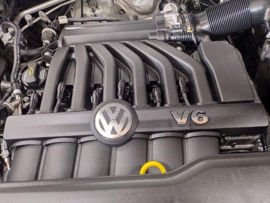 2023 Volkswagen Atlas 3.6L V6 SEL R-Line