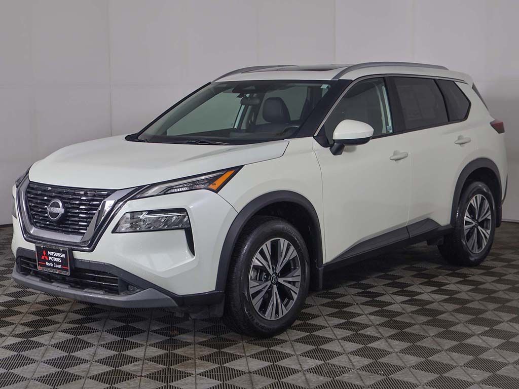 Used 2023 White Nissan SV image 9