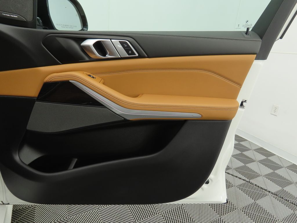 Thumbnail: 2024 BMW X5 - 25