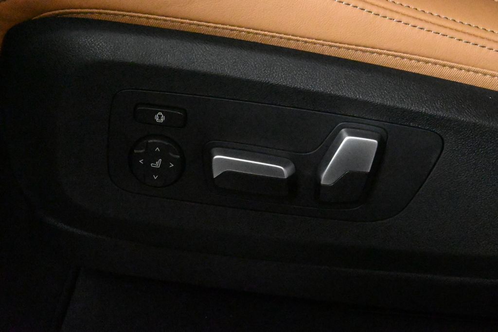 Thumbnail: 2026 BMW X5 - 28