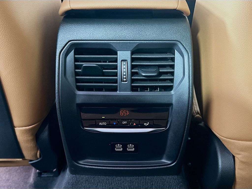 Thumbnail: 2023 BMW 3 Series - 26