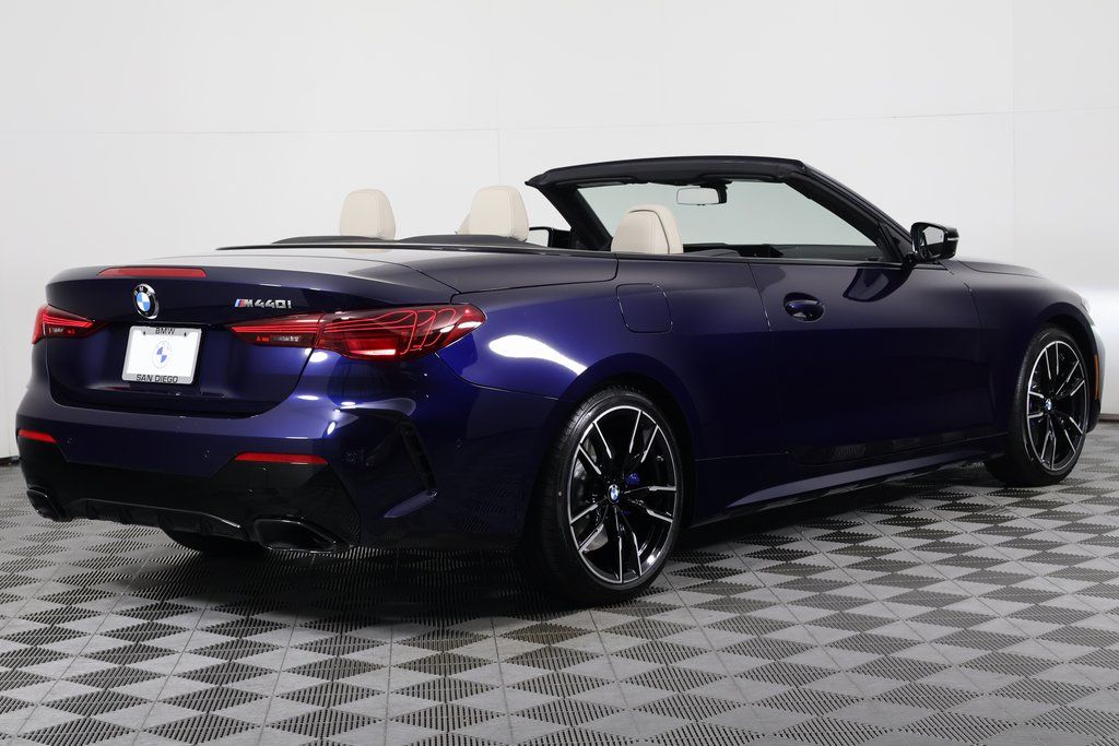 Thumbnail: 2026 BMW 4 Series - 3