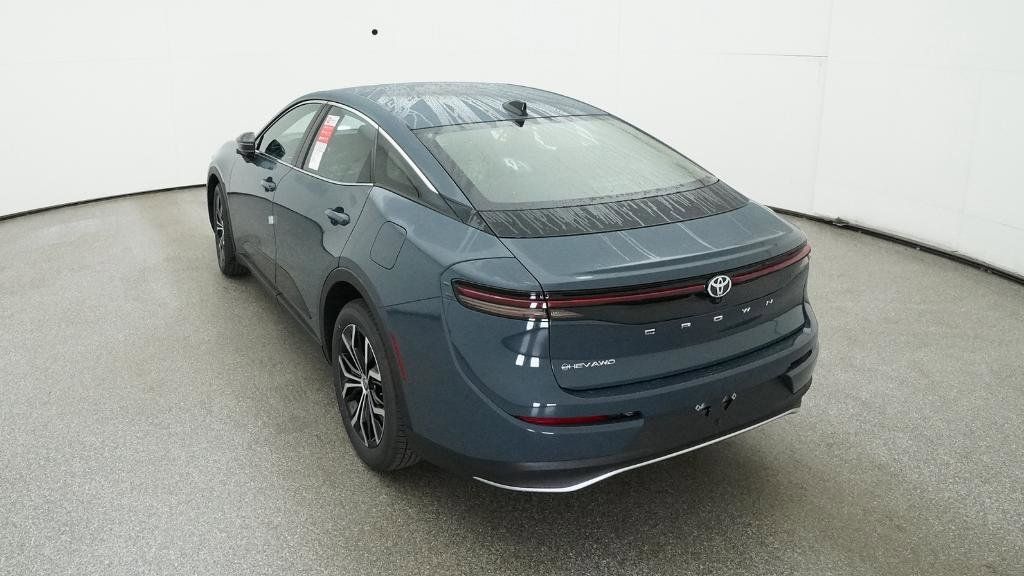 2026 Toyota Crown  18