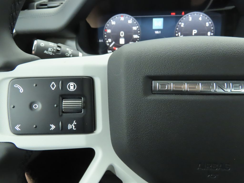 Thumbnail: 2025 Land Rover Defender - 11