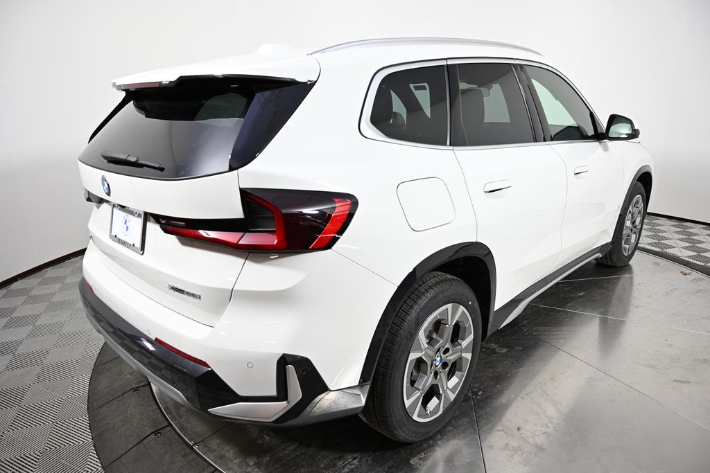 Thumbnail: 2026 BMW X1 - 5