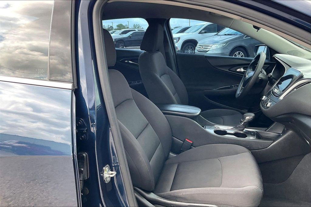 Used 2022 Chevrolet Malibu LT 4D Sedan