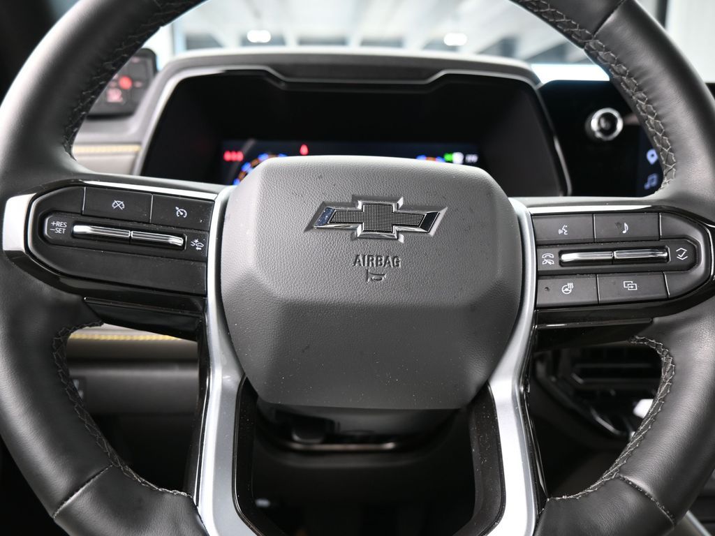 Used 2025 Sterling Gray Metallic Chevrolet ZR2 image 35