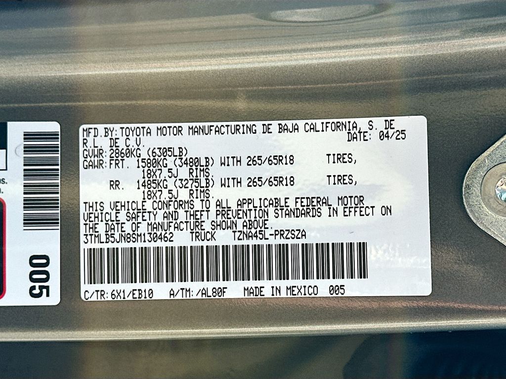 2025 Toyota Tacoma Limited 22