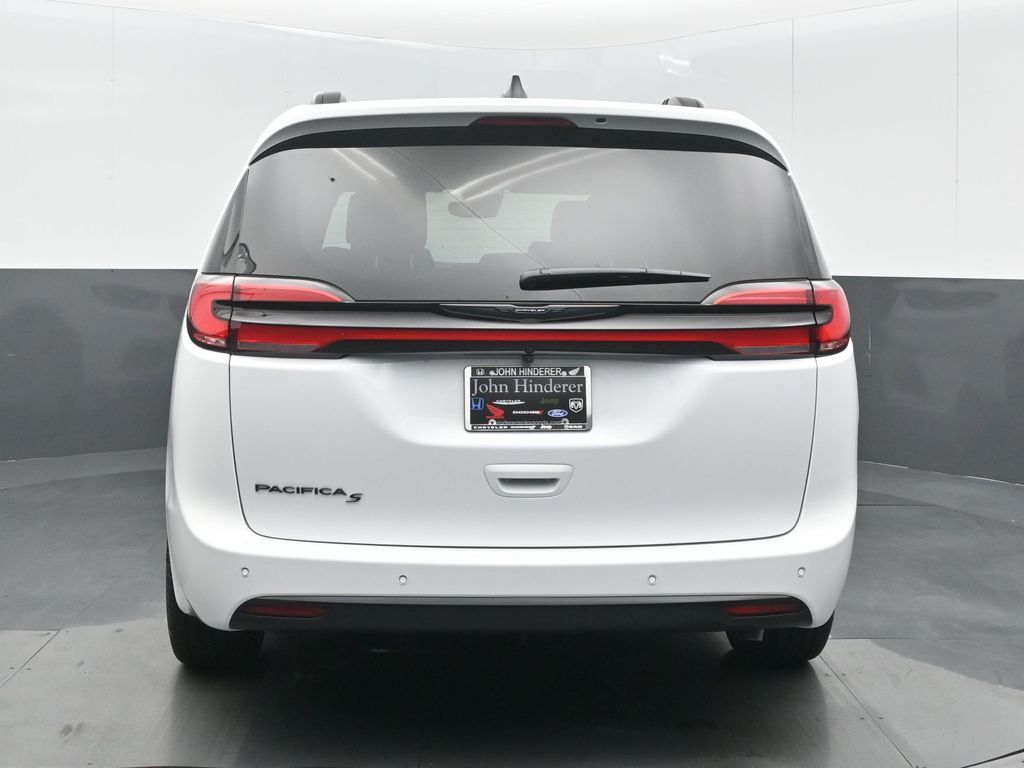 View vehicle photo 7
