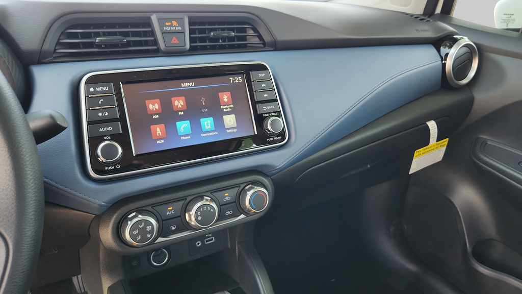 2025 Nissan Versa