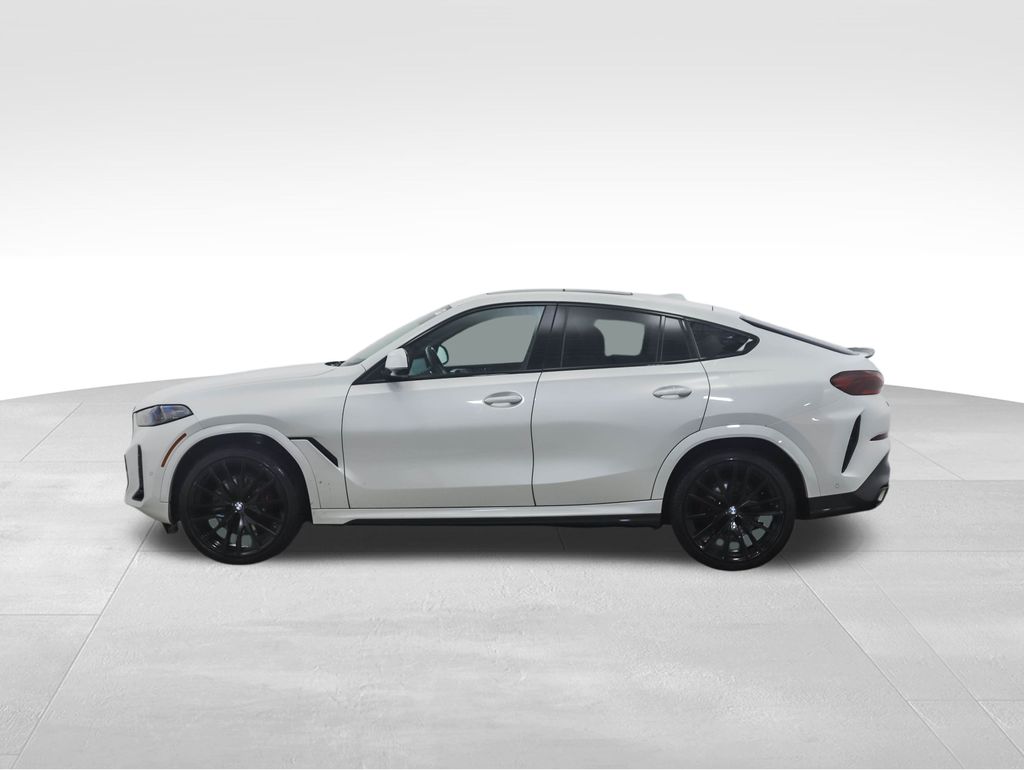 Thumbnail: 2024 BMW X6 - 2