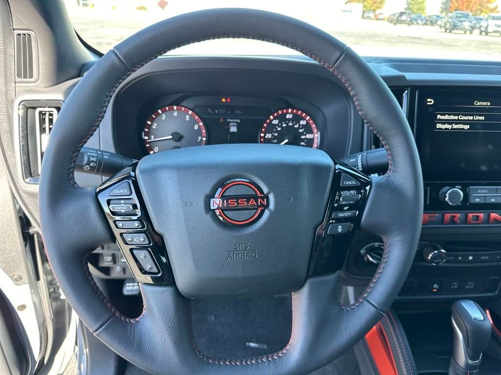 2025 Nissan Frontier PRO-4X photo